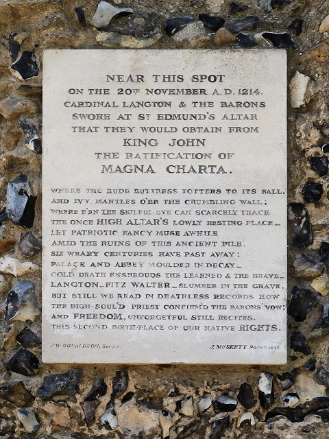 Magna Carta Tablet, Bury St Edmunds Abbey The motto of Bury St Edmund is "Sacrarium Regis, Canabula Legis", Latin for "Shrine of a king, cradle of the law", which combines the town's links with Edmund and Magna Carta.