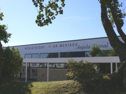 facade mediatheque vue droite 2