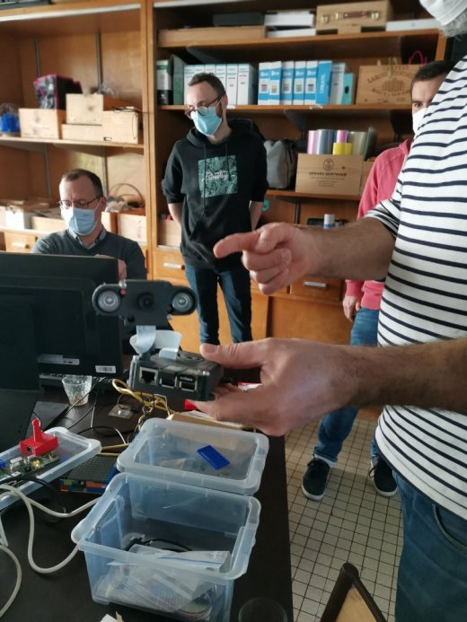 Prochain atelier Papifab : Véhicule robotisé avec Camera