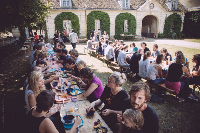 Déjeuner sur l'herbe