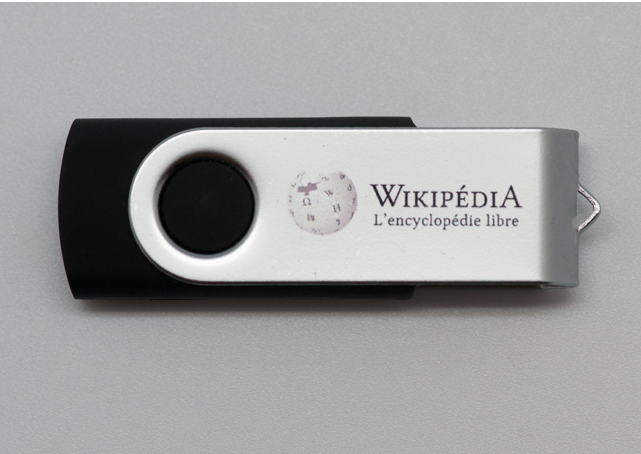 Si Wikipédia était sous une licence CC-NC, cette framakey n'aurait pas pu voir le jour